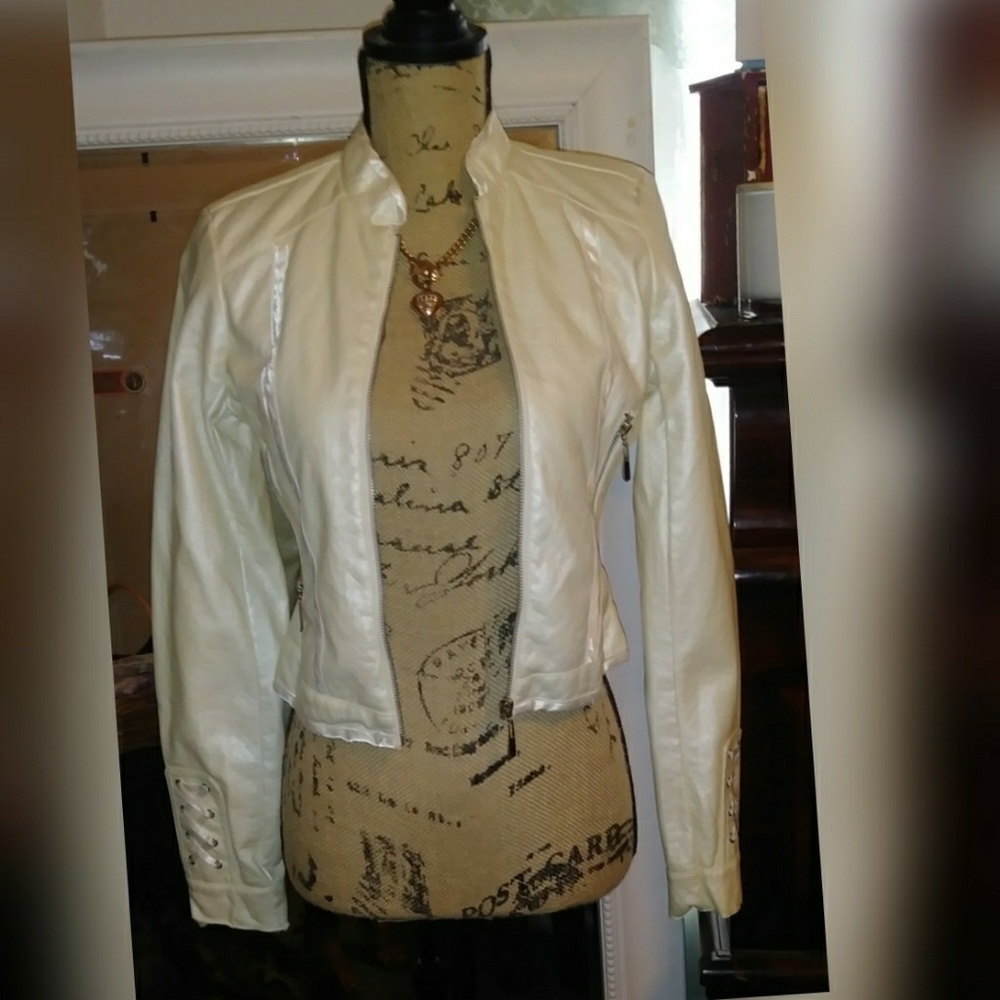 NWT pearl white jacket